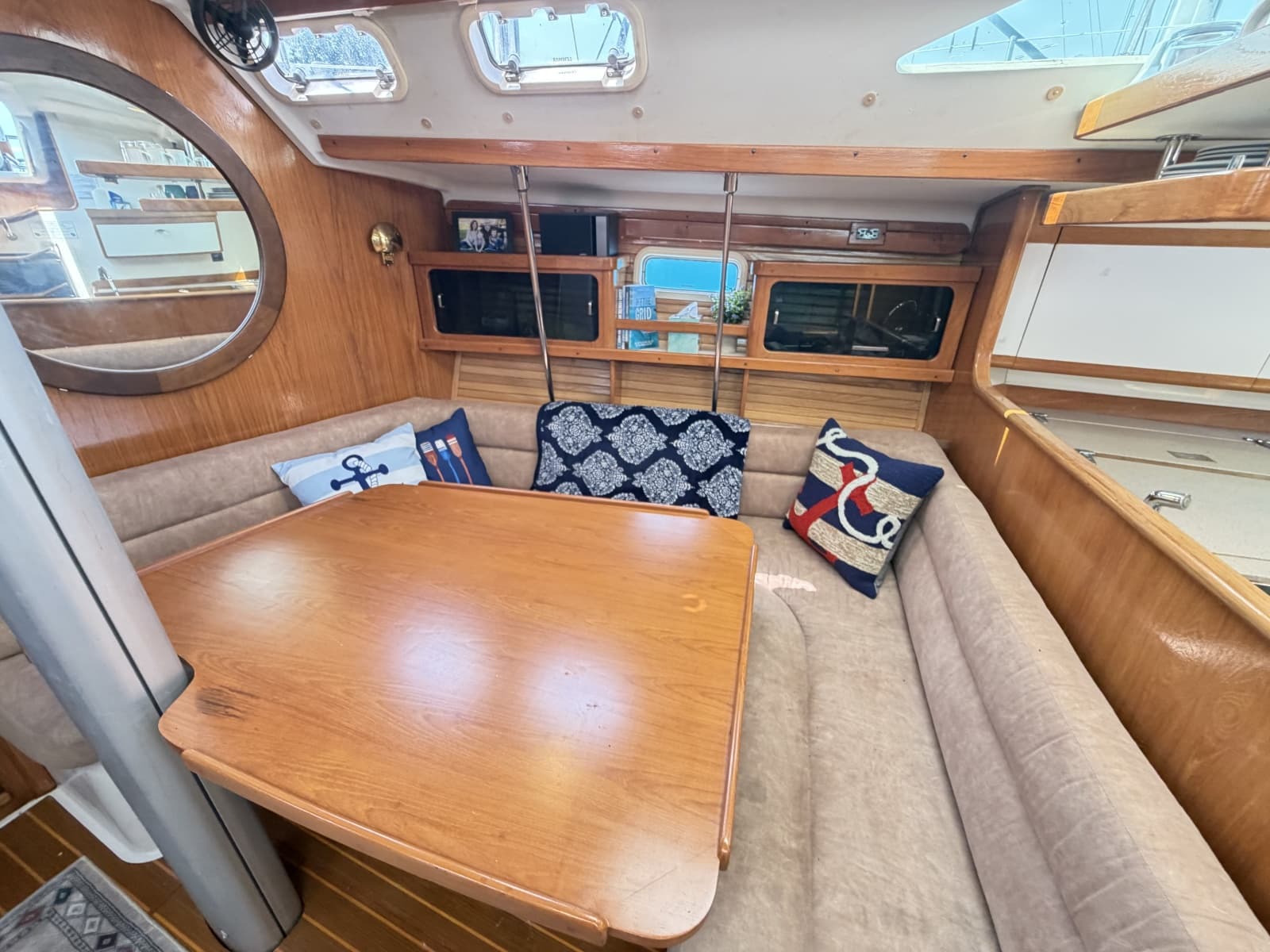 1995 Catalina 400 - Photo 29
