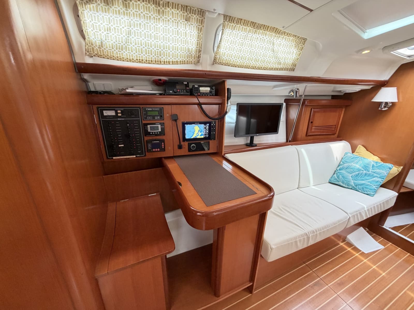 2007 Beneteau 423 - Photo 31