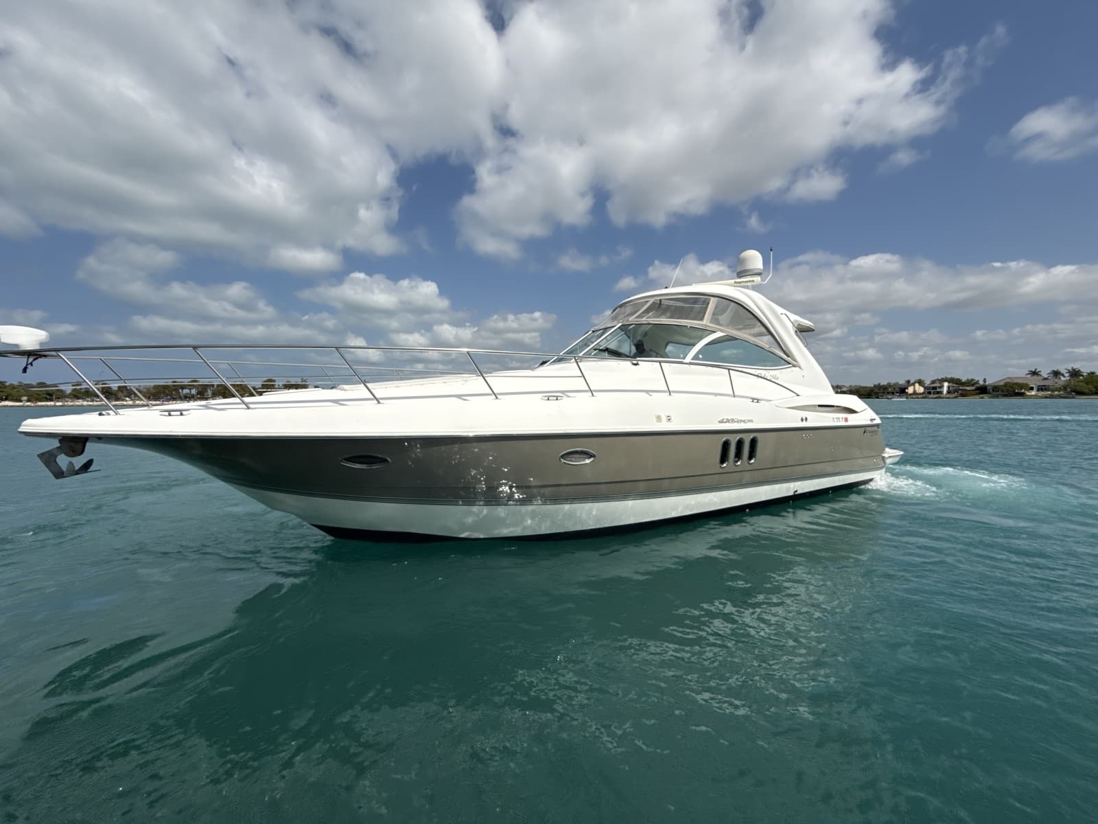 2006 Cruisers Yachts 420 Express - Photo 21