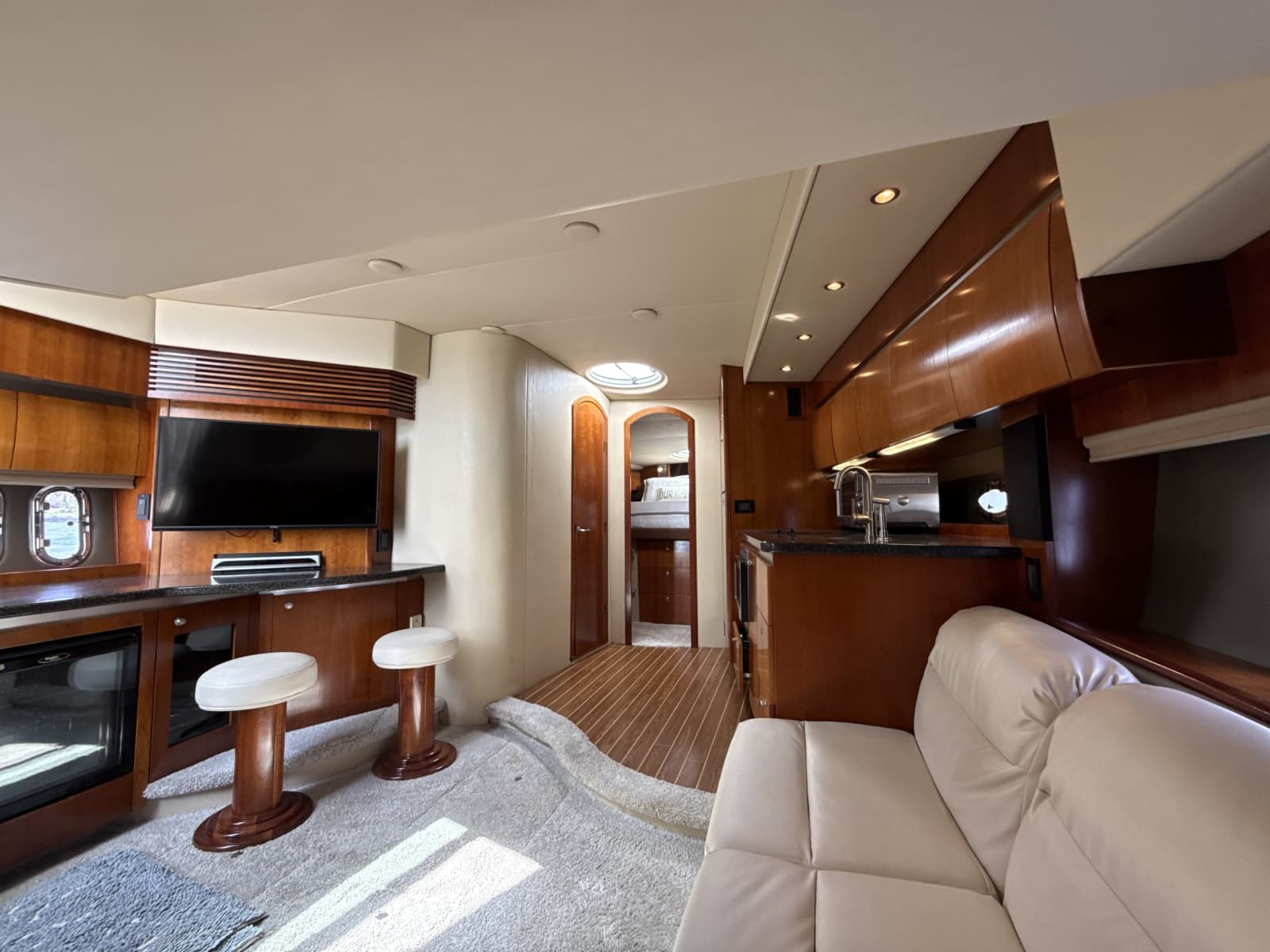 2006 Cruisers Yachts 420 Express - Photo 28