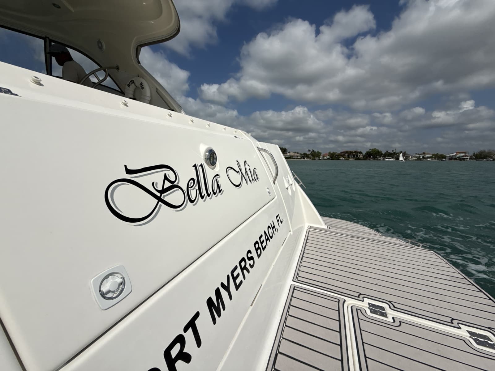 2006 Cruisers Yachts 420 Express - Photo 19