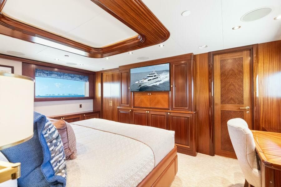 2010 Westport Superyacht - Photo 160