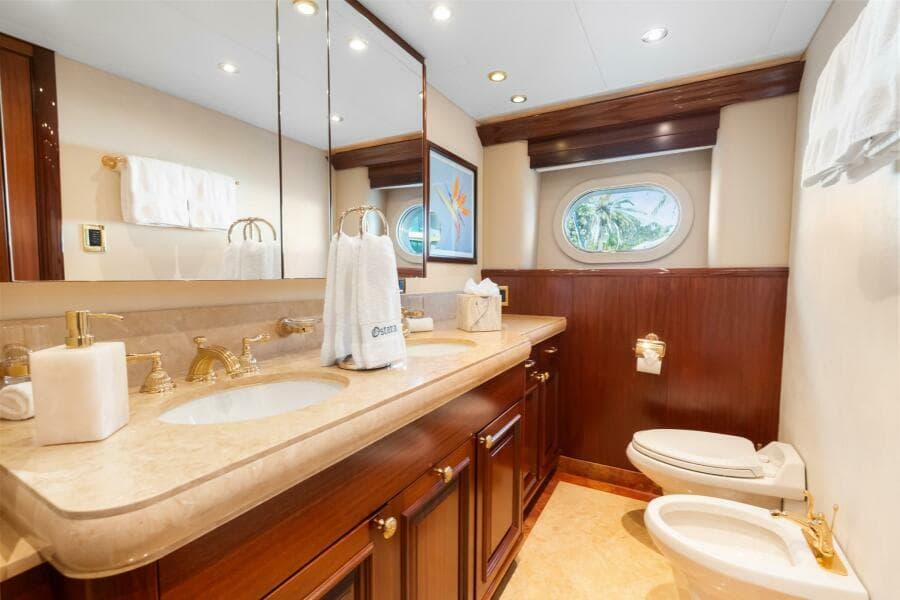 2010 Westport Superyacht - Photo 194