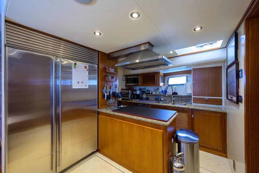 2003 New England Boatworks Enclosed Raised Pilothouse - Photo 20