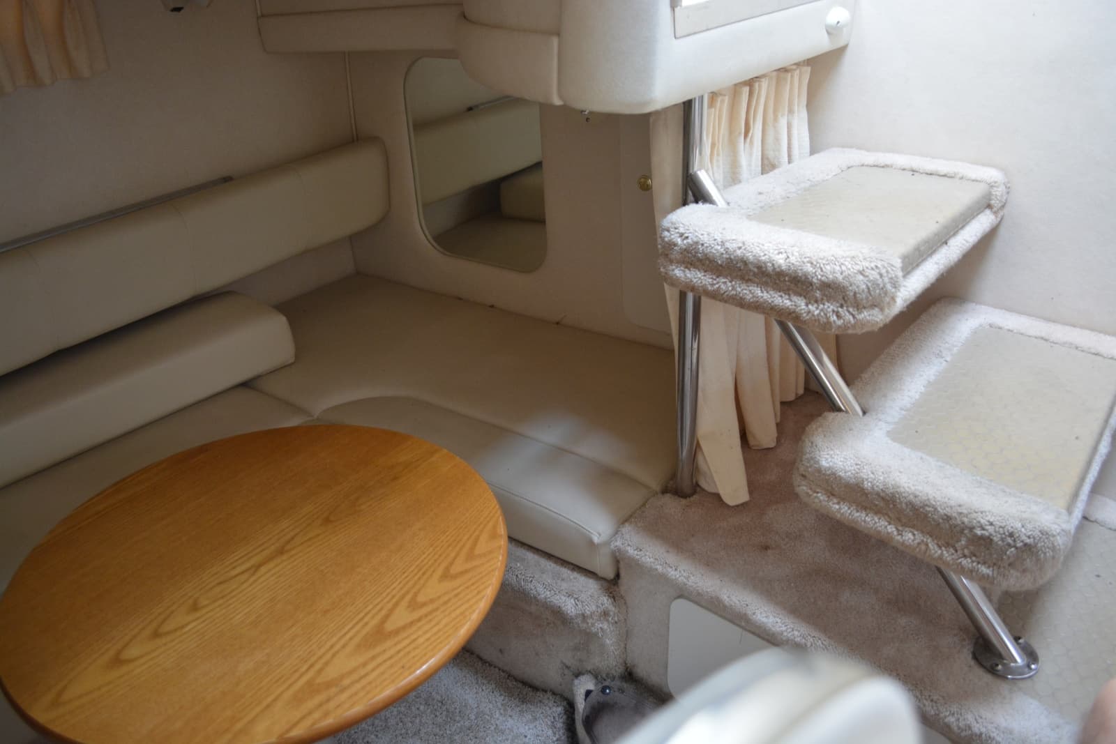 1999 Sea Ray 310 Sundancer - Photo 21