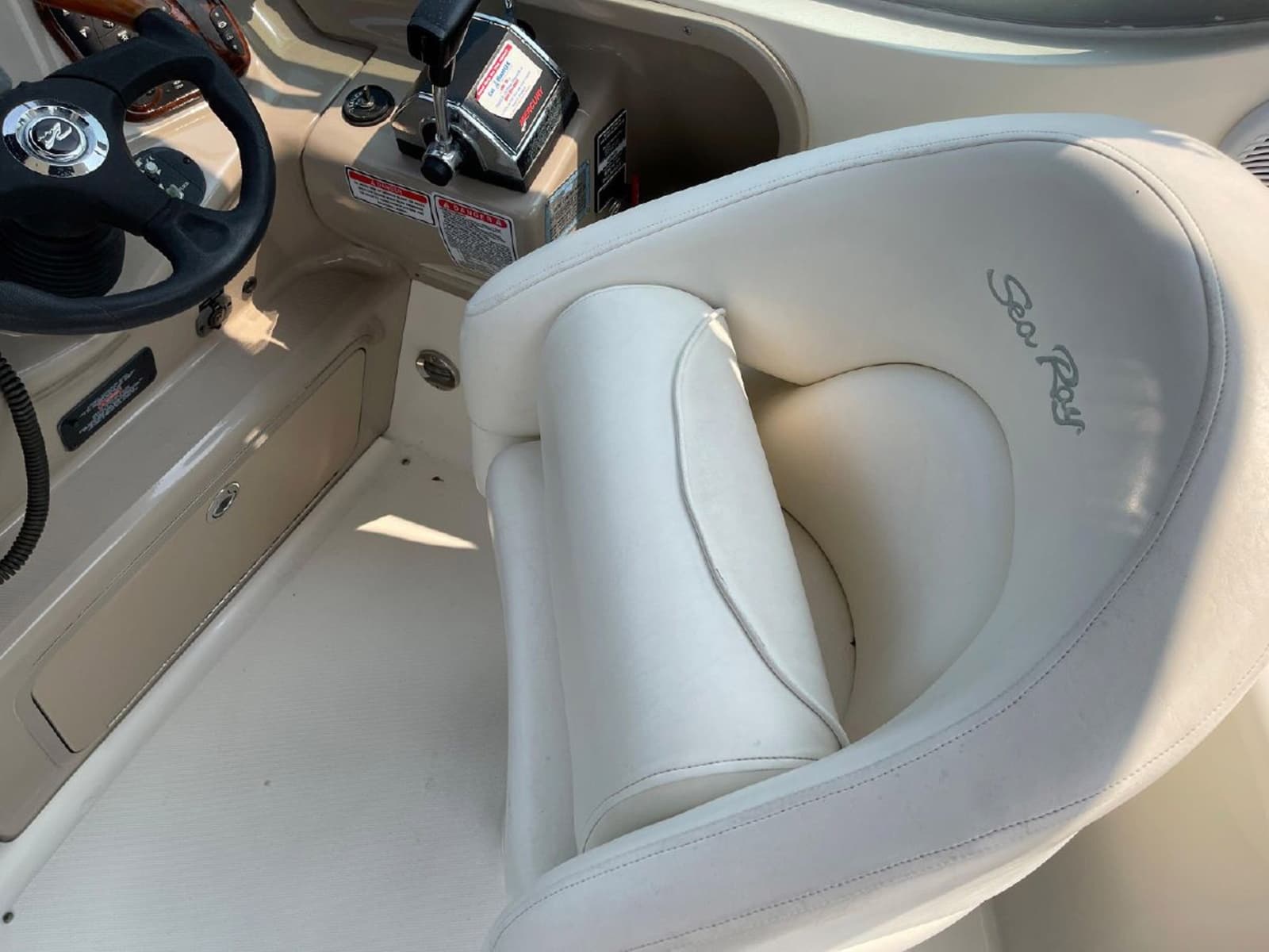 2005 Sea Ray Sundancer 280 - Photo 14
