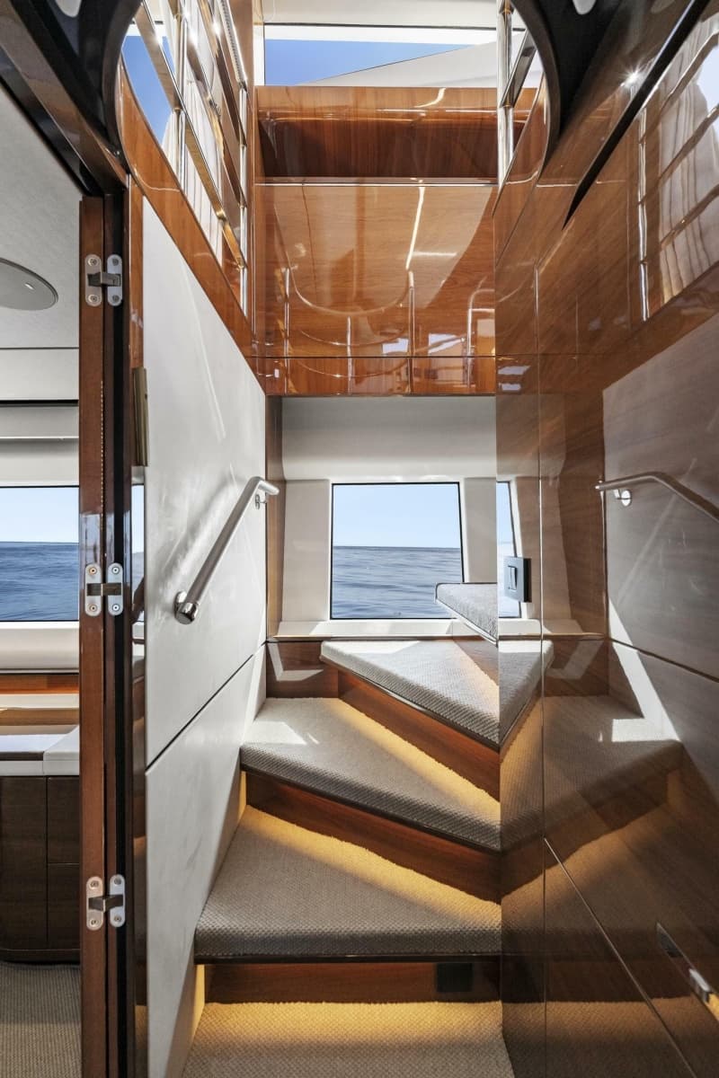 2018 Princess Y75 - Photo 24