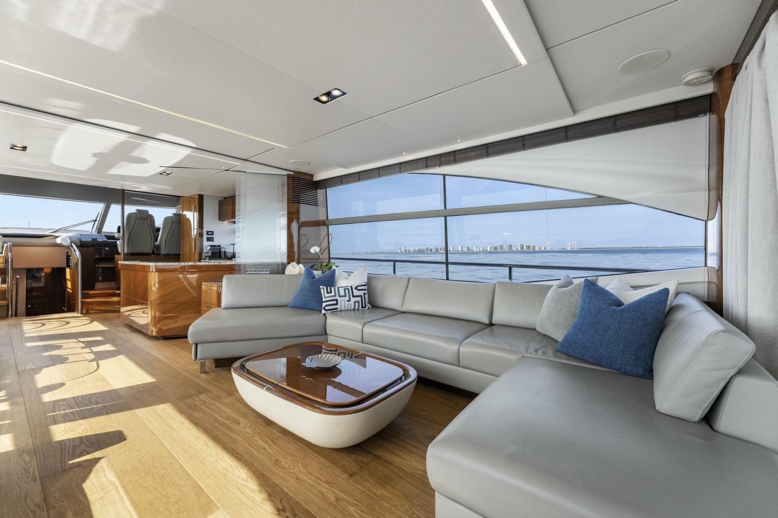 2018 Princess Y75 - Photo 13