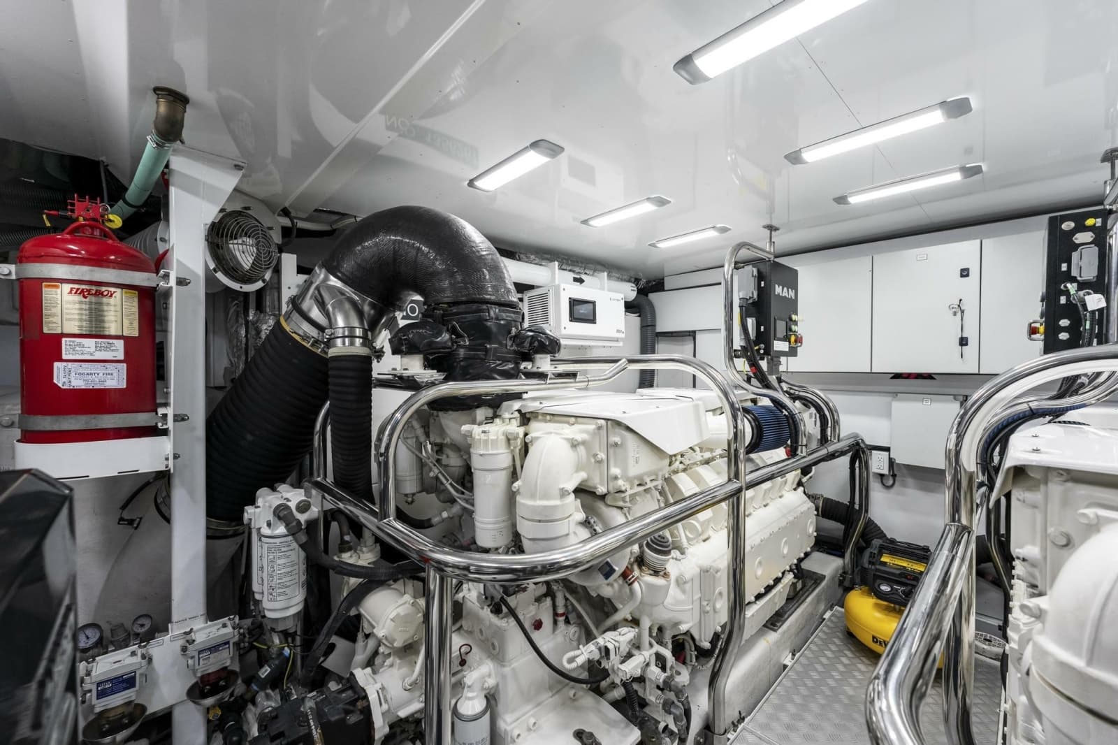2018 Princess Y75 - Photo 71