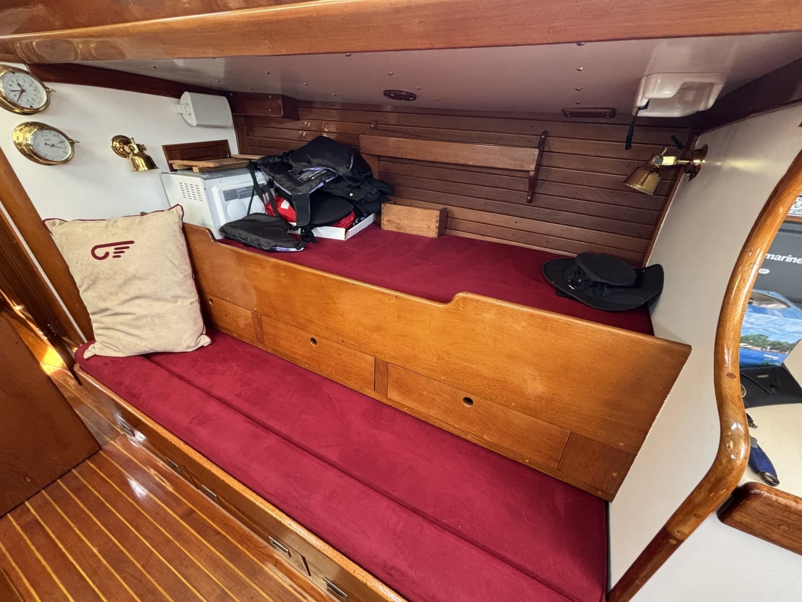 1974 Hinckley B-40 - Photo 23