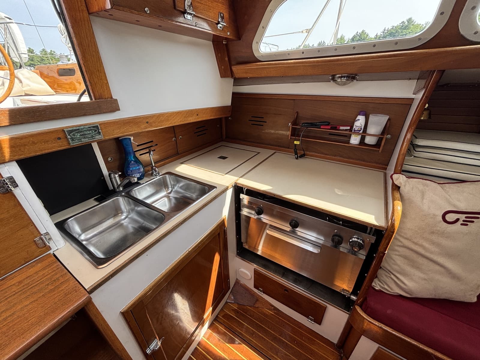 1974 Hinckley B-40 - Photo 28