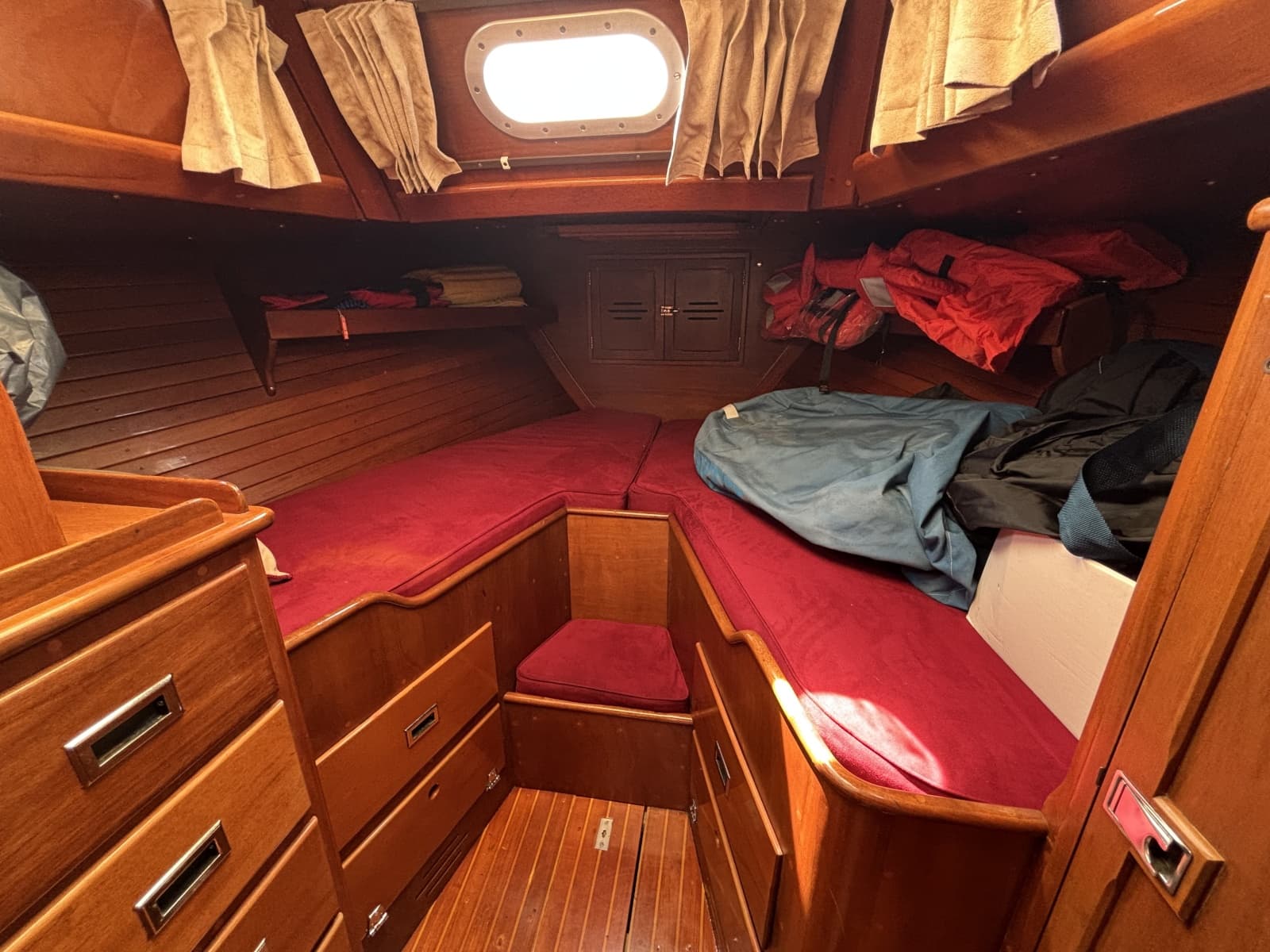 1974 Hinckley B-40 - Photo 36