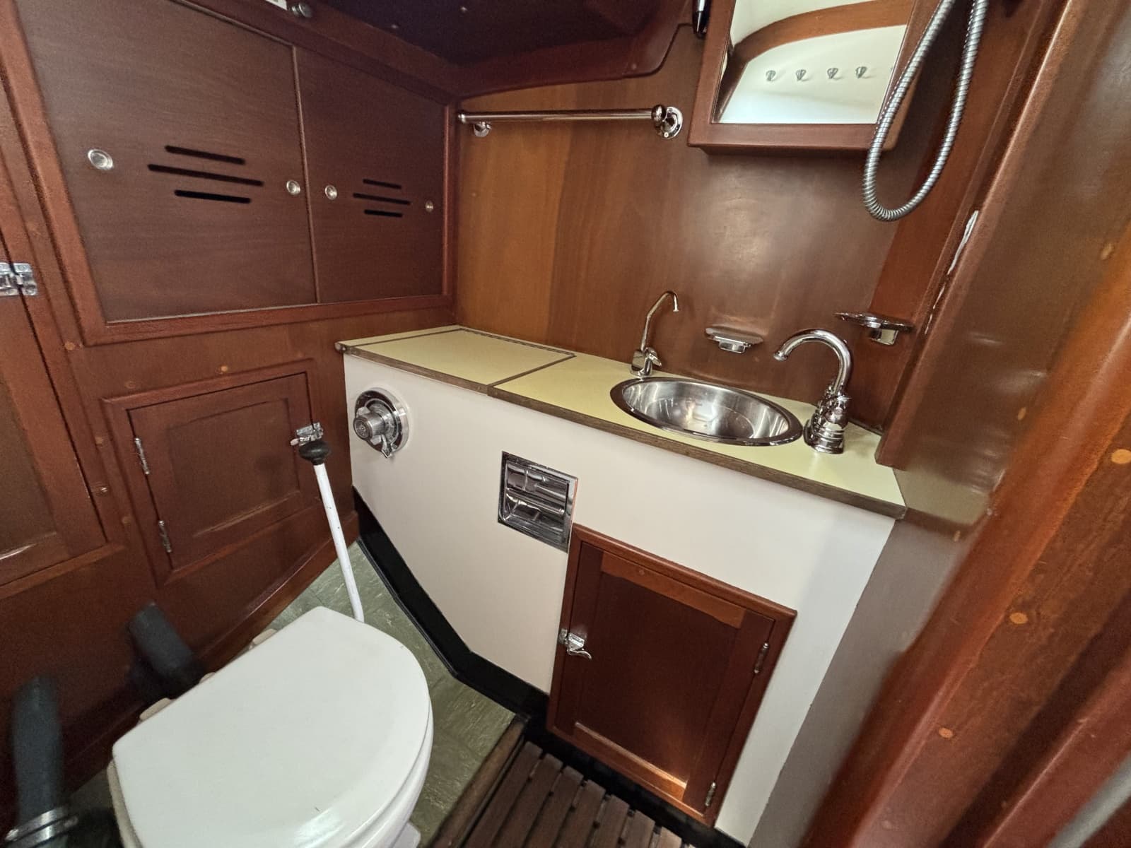 1974 Hinckley B-40 - Photo 38