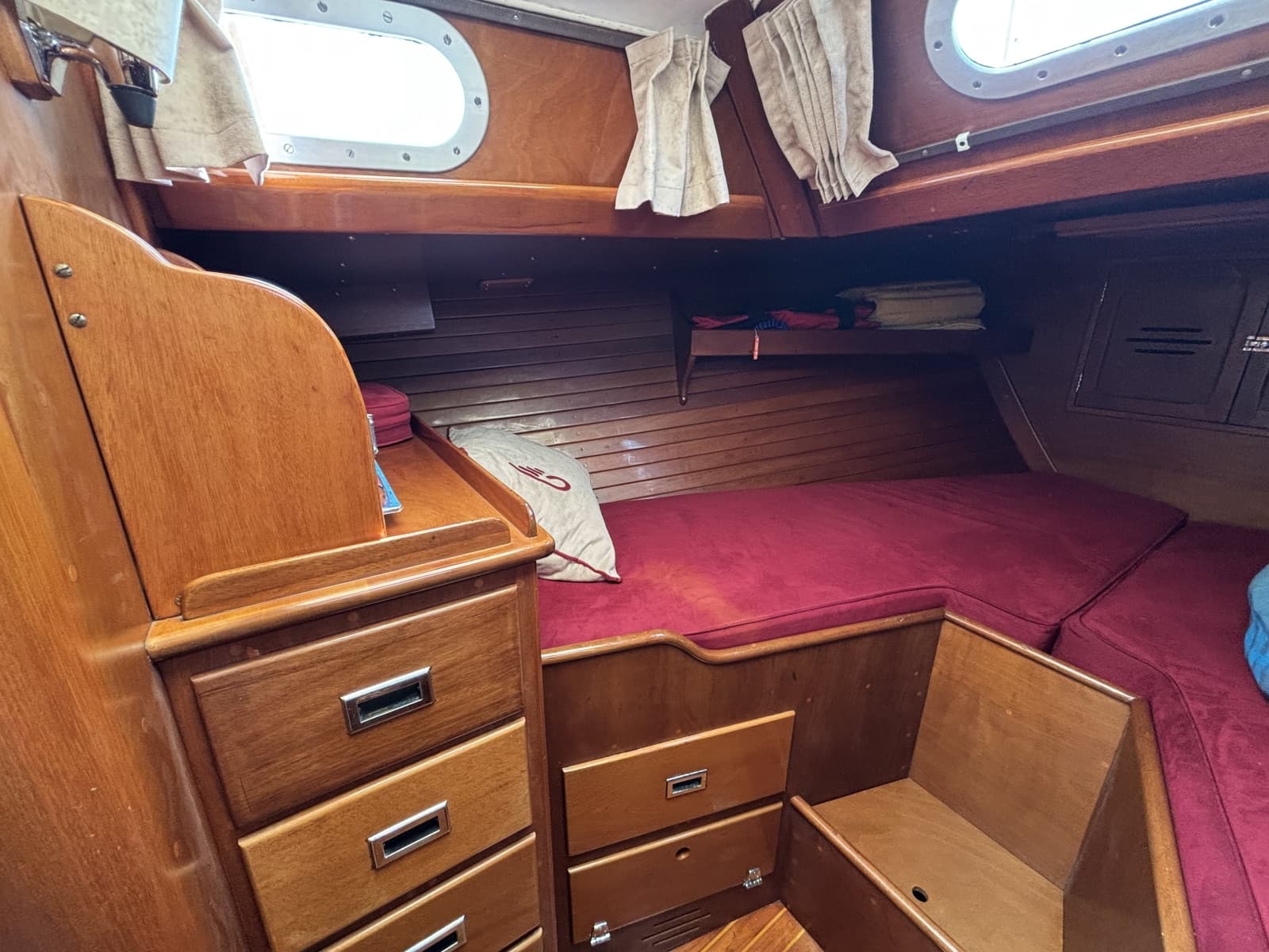 1974 Hinckley B-40 - Photo 33