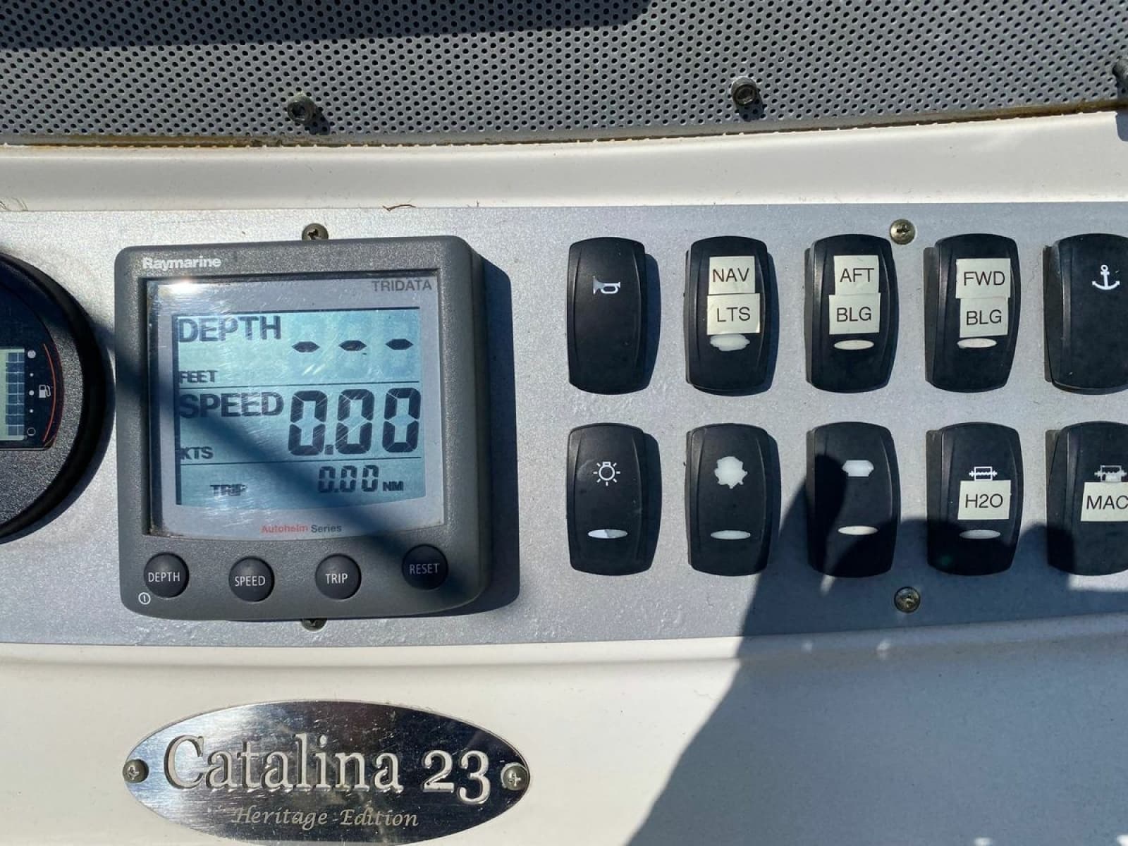2007 Chris-Craft Catalina - Photo 15