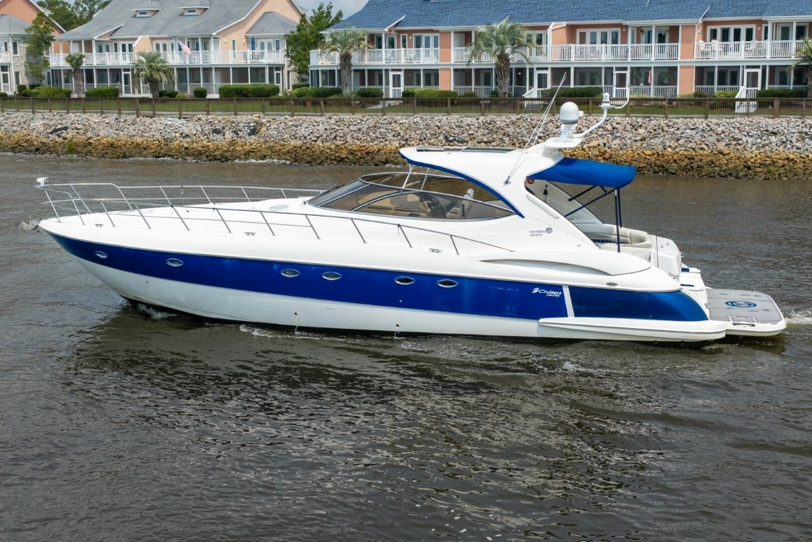 2003 Cruisers 5470 - Photo 1