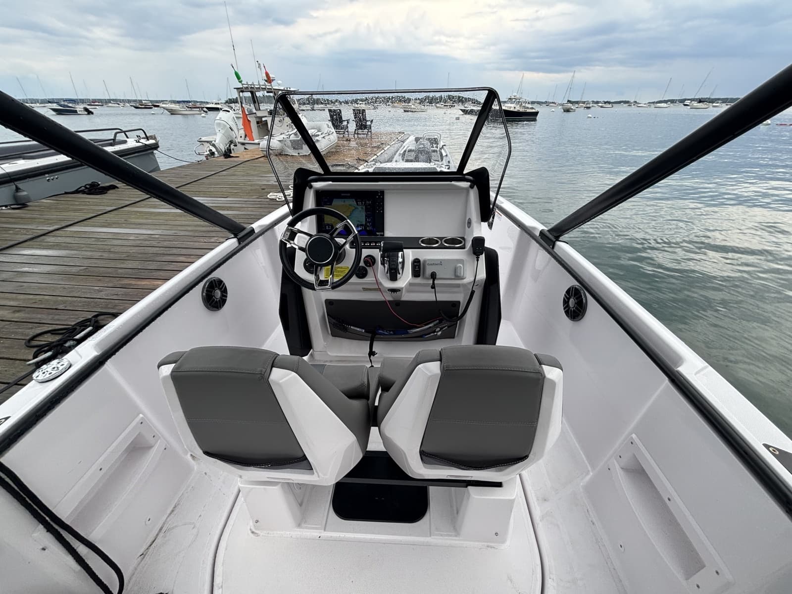 2022 Axopar 22 T-Top - Photo 12