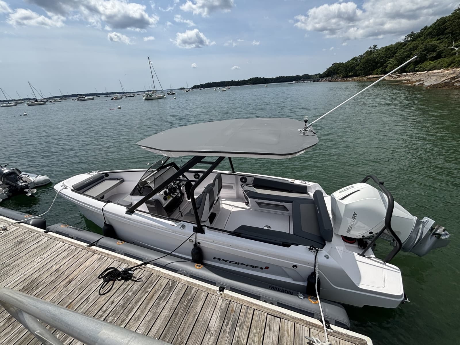 2022 Axopar 22 T-Top - Photo 2