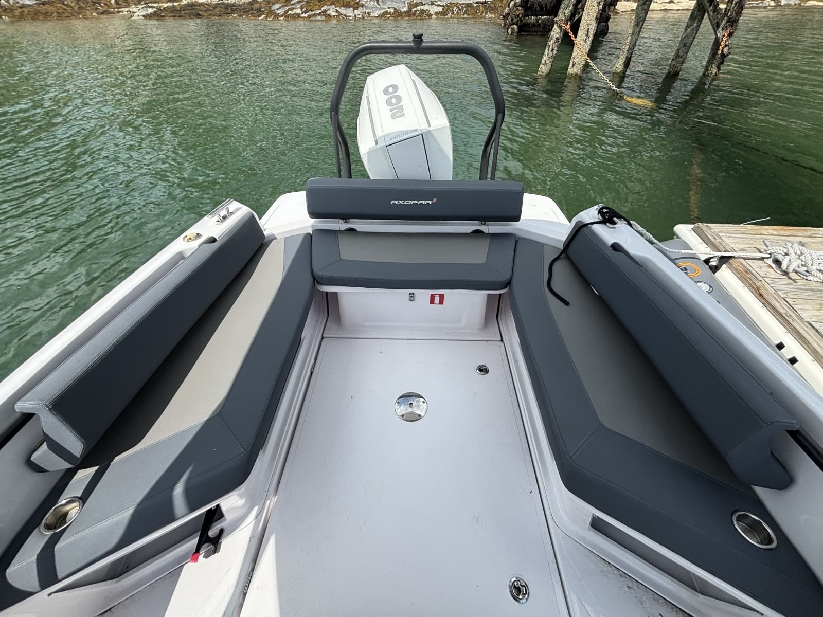 2022 Axopar 22 T-Top - Photo 17