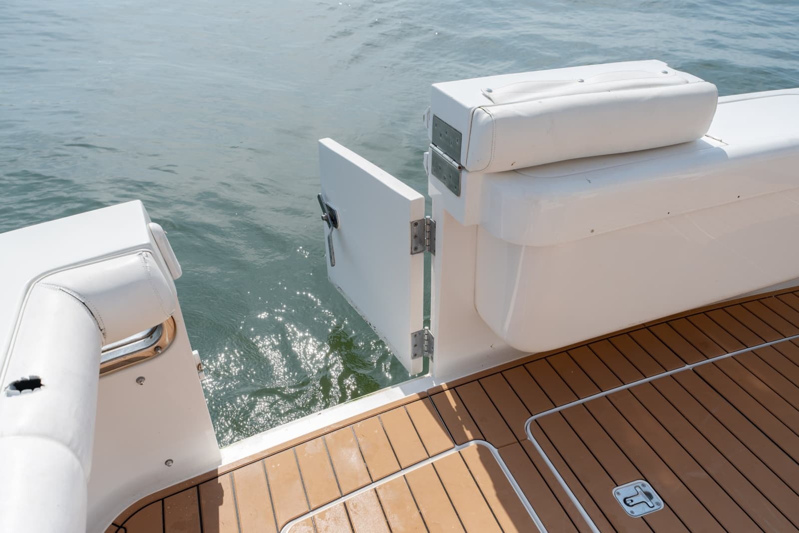 2003 Bertram 390 Convertible - Photo 33