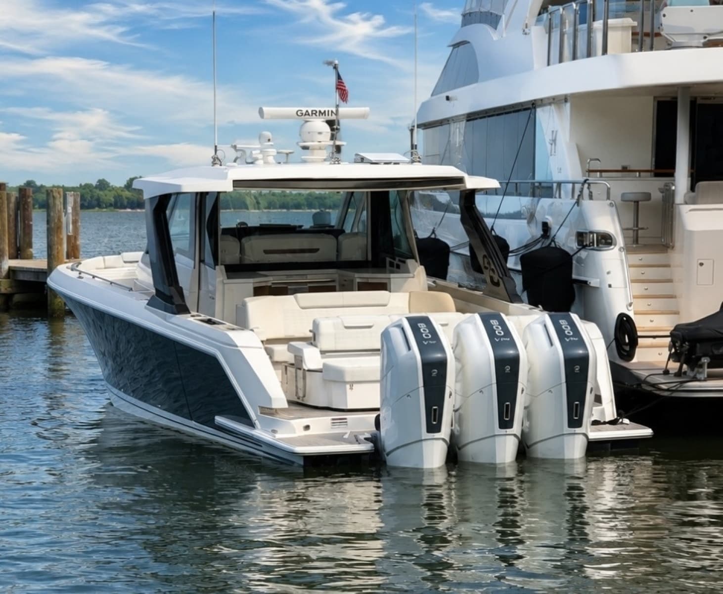 2026 Tiara Yachts 48 LS - Photo 2