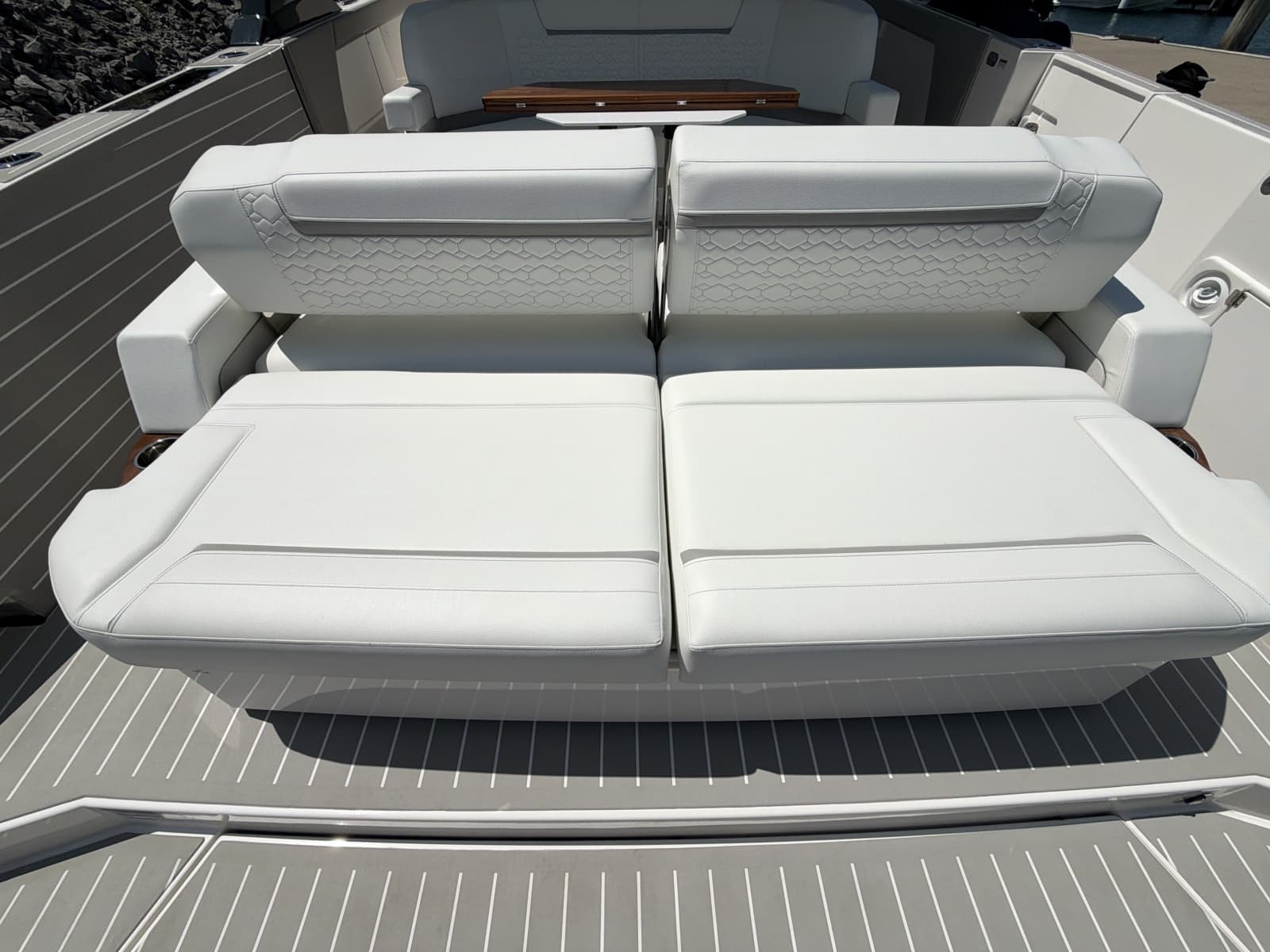 2026 Tiara Yachts 48 LS - Photo 22