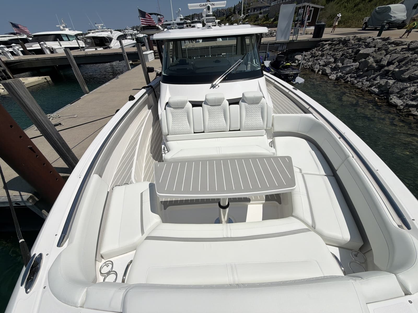 2026 Tiara Yachts 48 LS - Photo 8