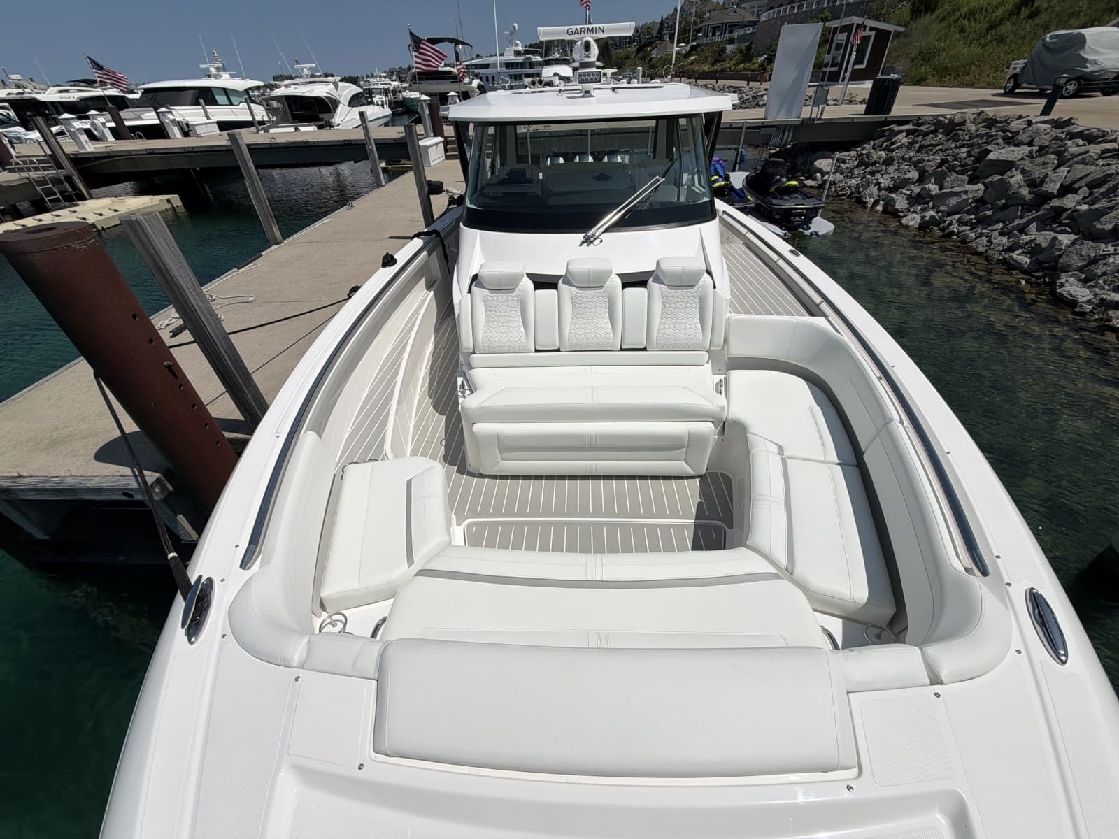 2026 Tiara Yachts 48 LS - Photo 5