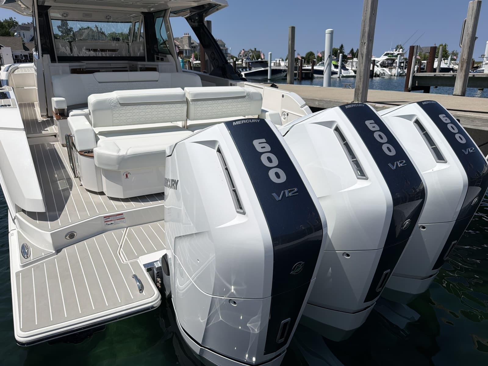 2026 Tiara Yachts 48 LS - Photo 42