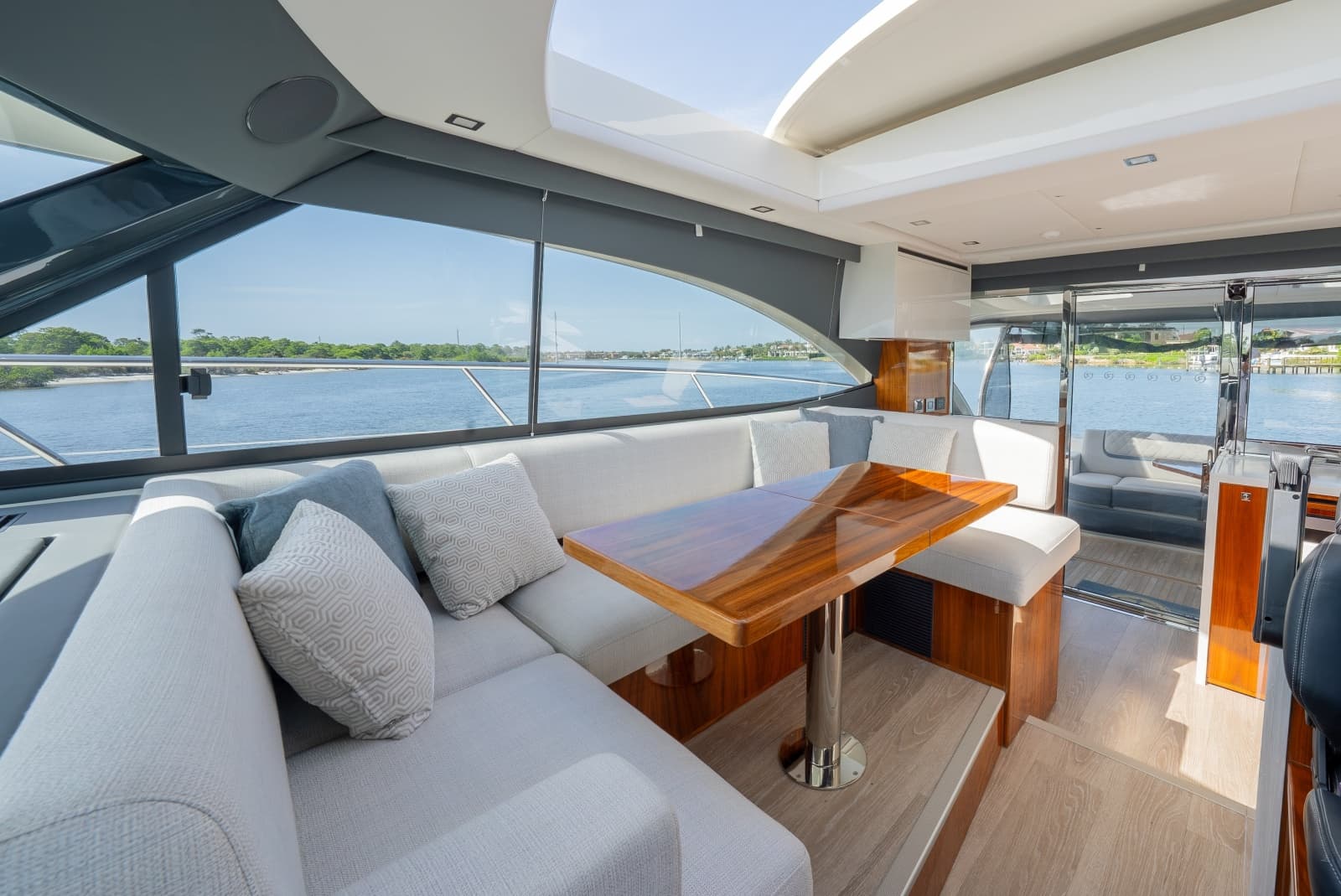 2024 Riviera 4600 - Photo 14
