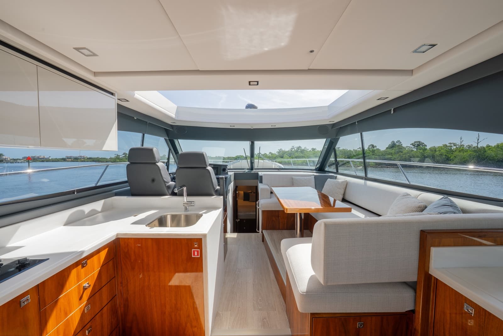 2024 Riviera 4600 - Photo 16