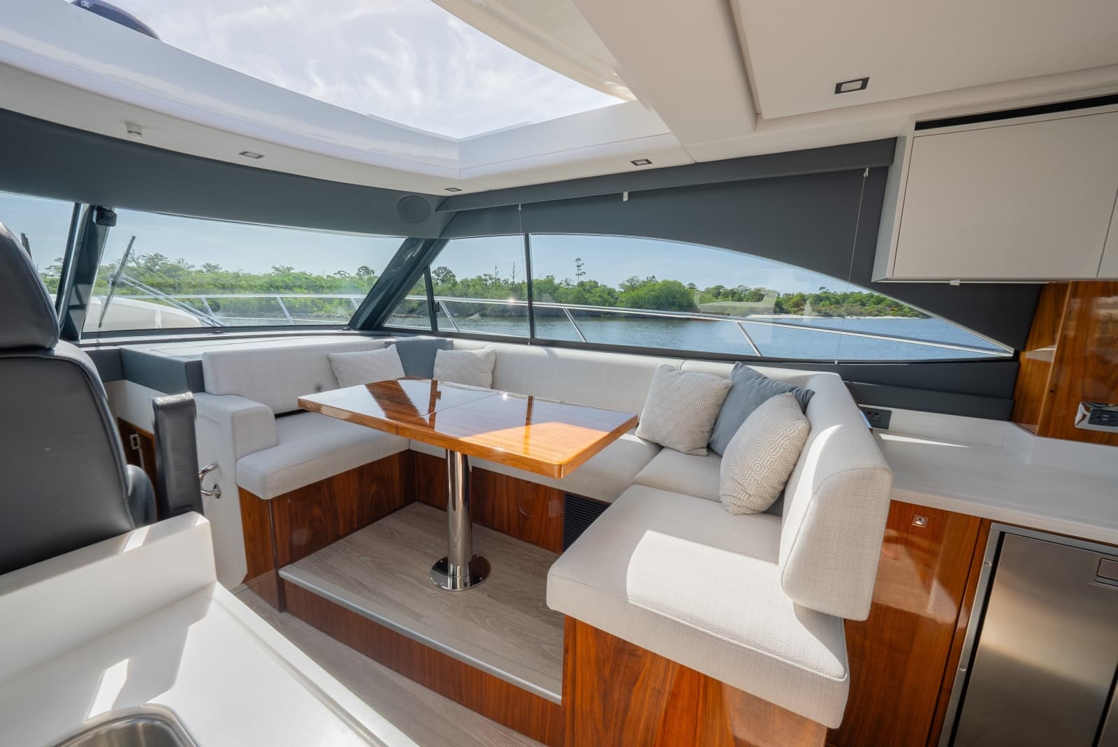 2024 Riviera 4600 - Photo 15