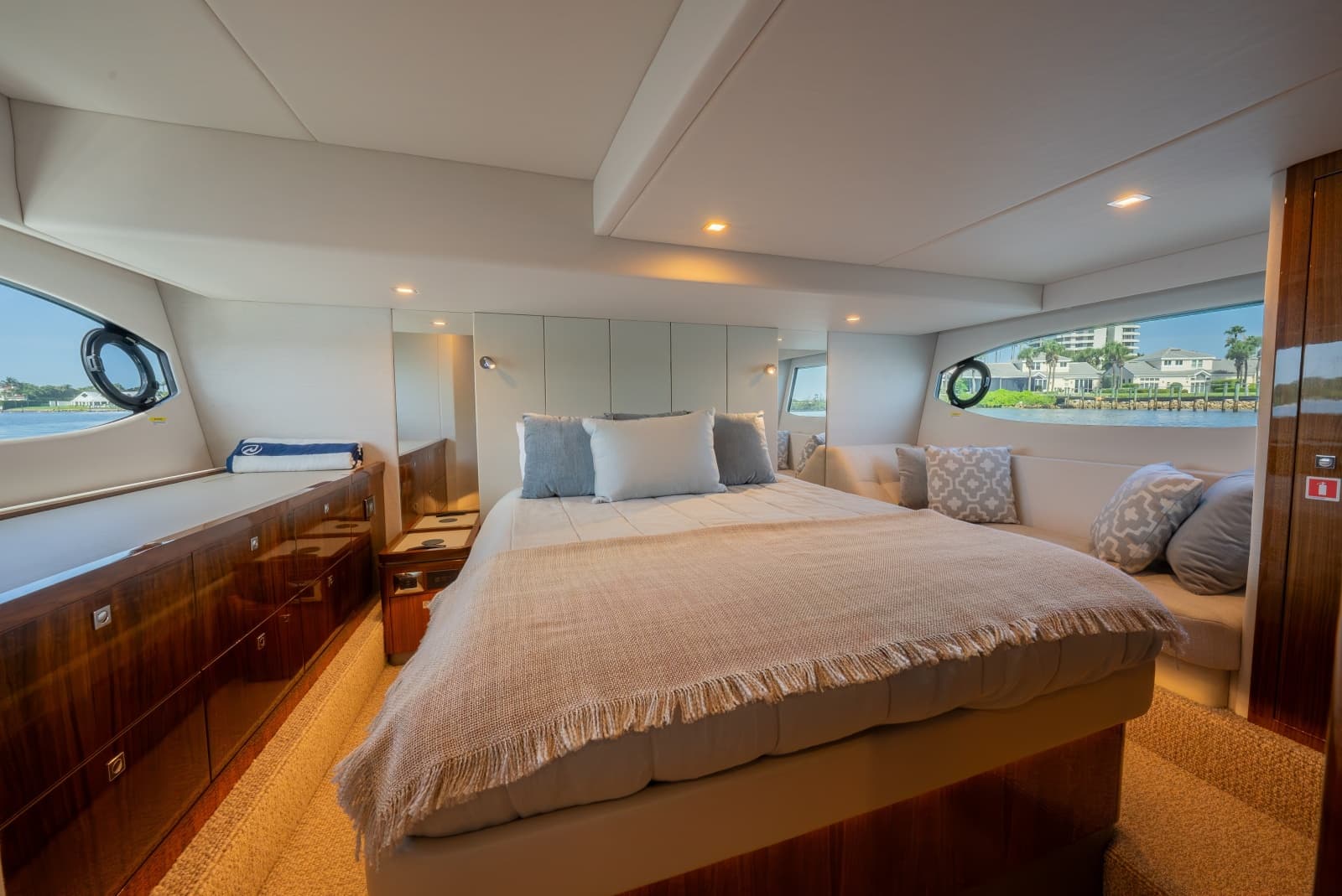 2024 Riviera 4600 - Photo 24