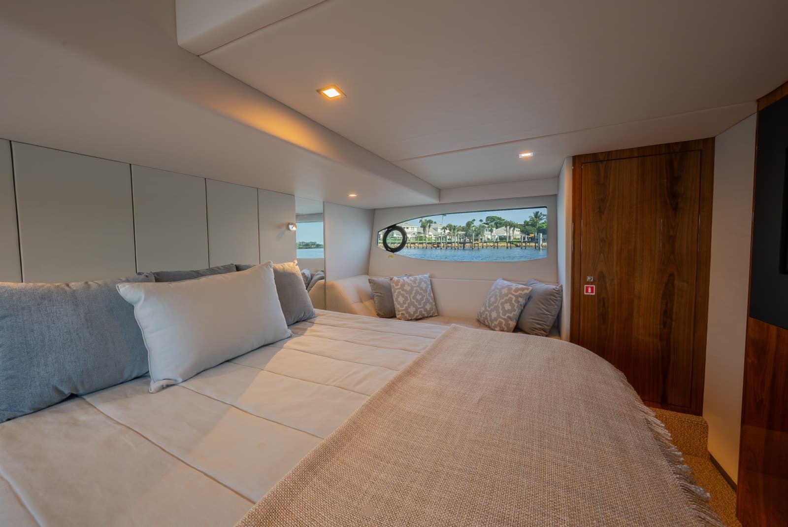 2024 Riviera 4600 - Photo 25