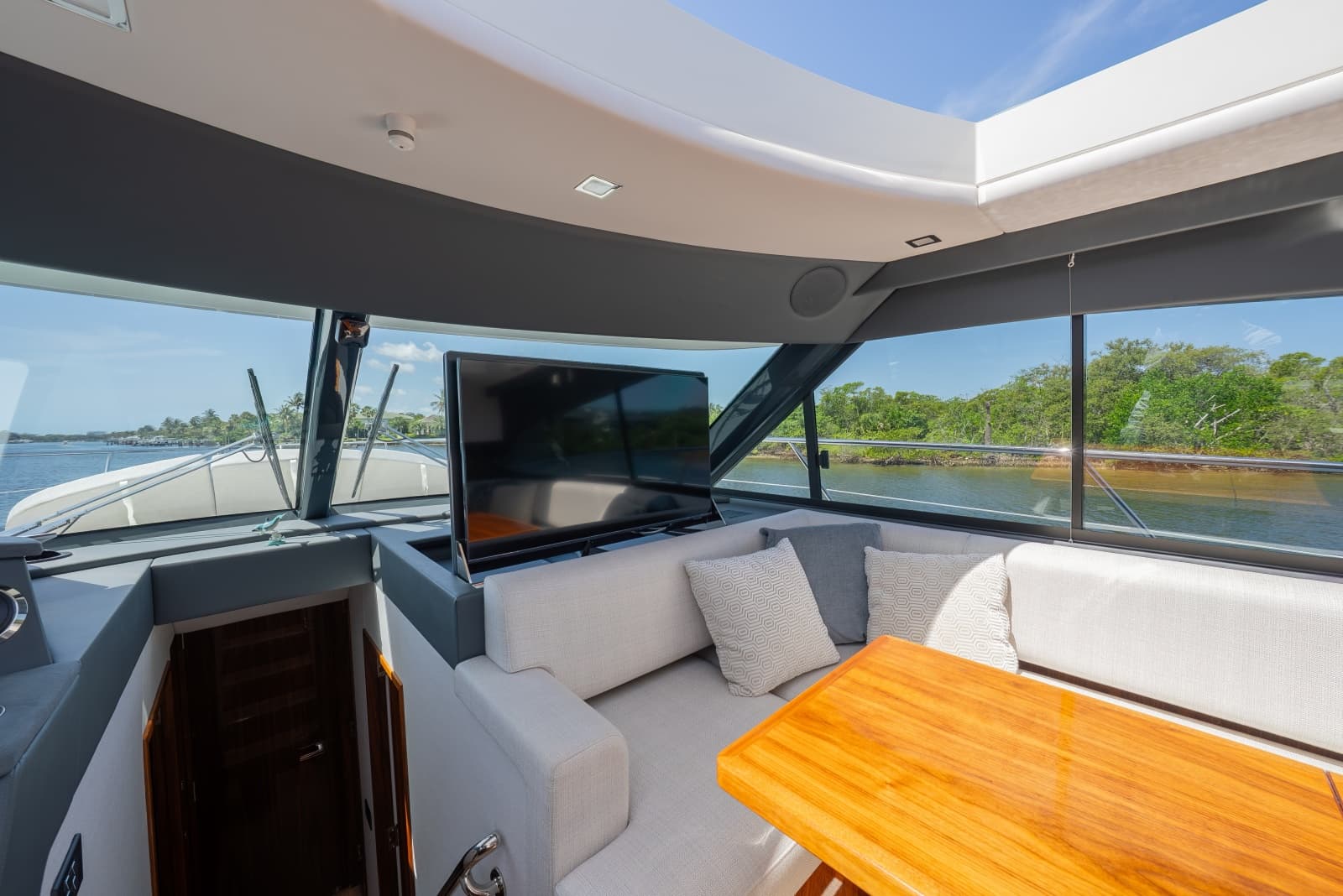 2024 Riviera 4600 - Photo 21
