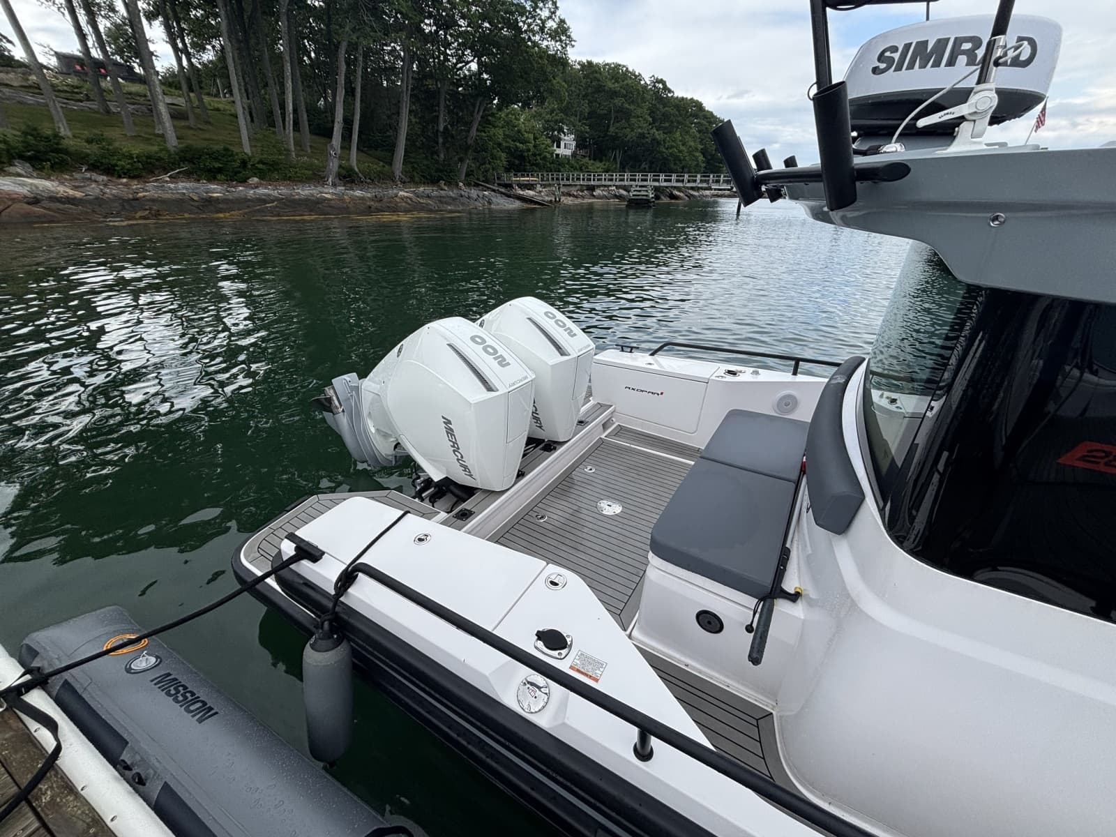 2021 Axopar 28 Cabin - Photo 8