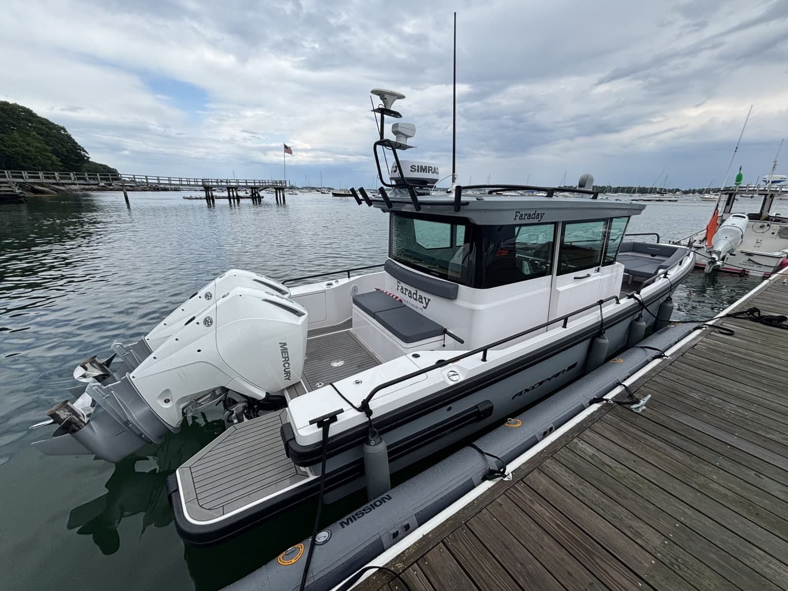 2021 Axopar 28 Cabin - Photo 3