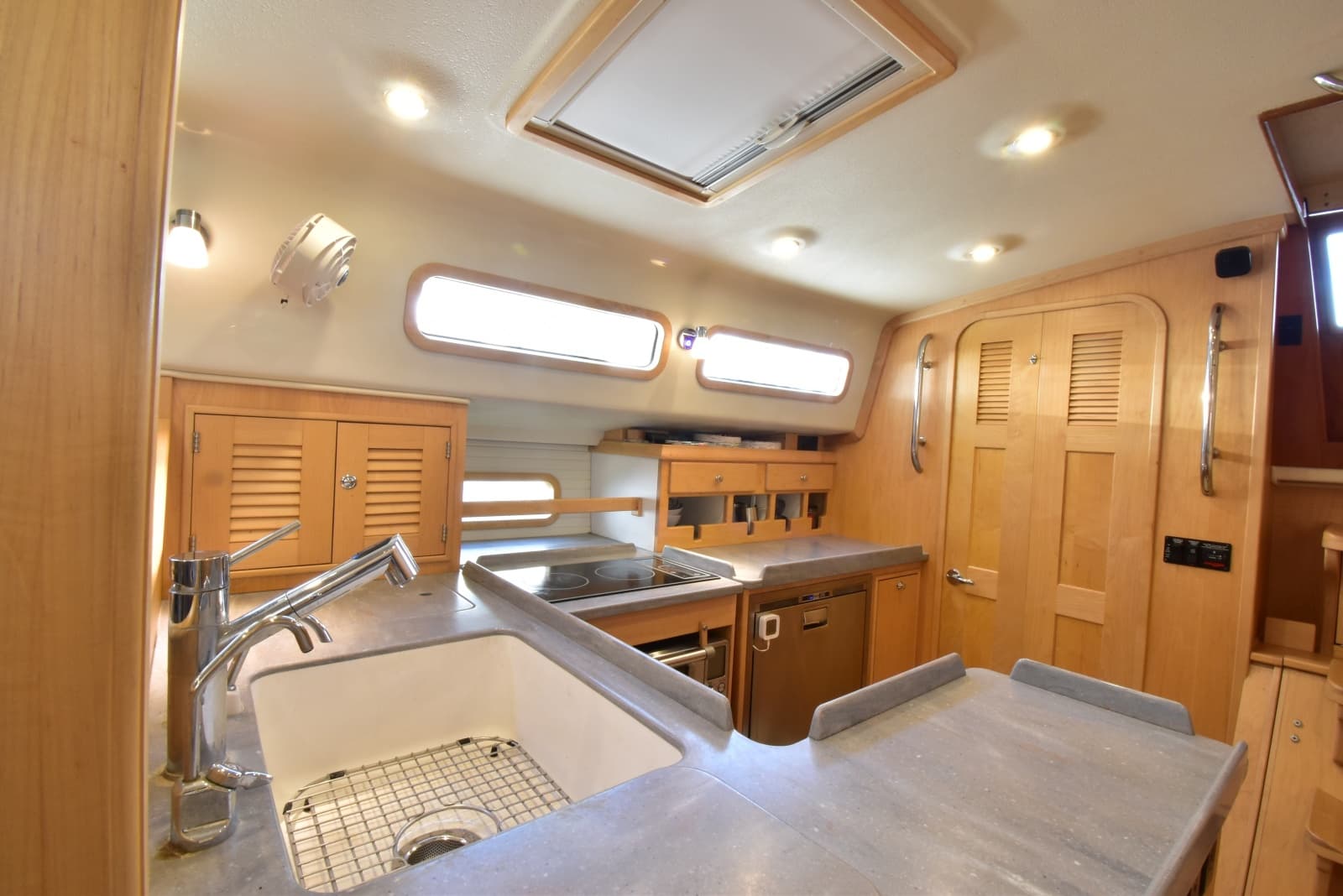 2022 Island Packet 439 - Photo 26