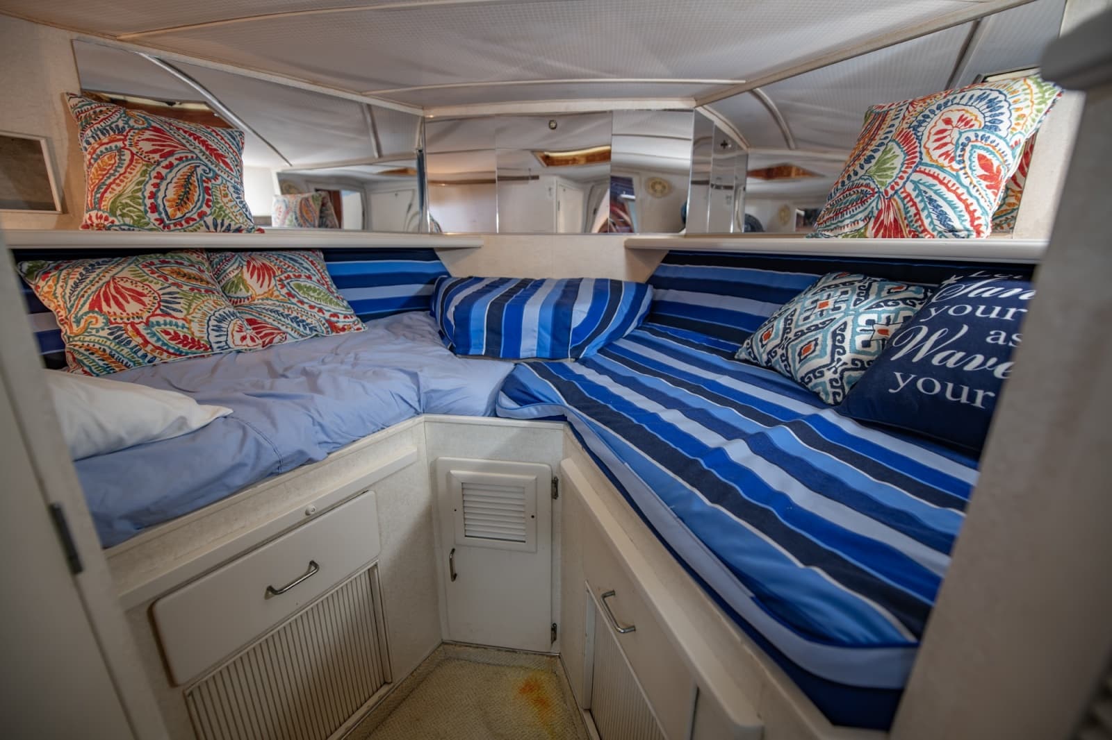 1988 Tollycraft 44 Cockpit M.Y. - Photo 26