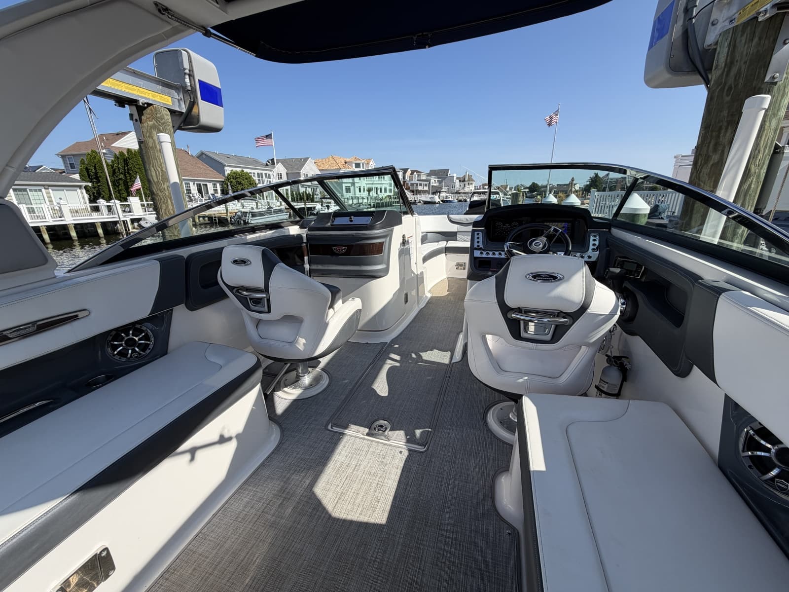 2019 Chaparral 277 SSX - Photo 5