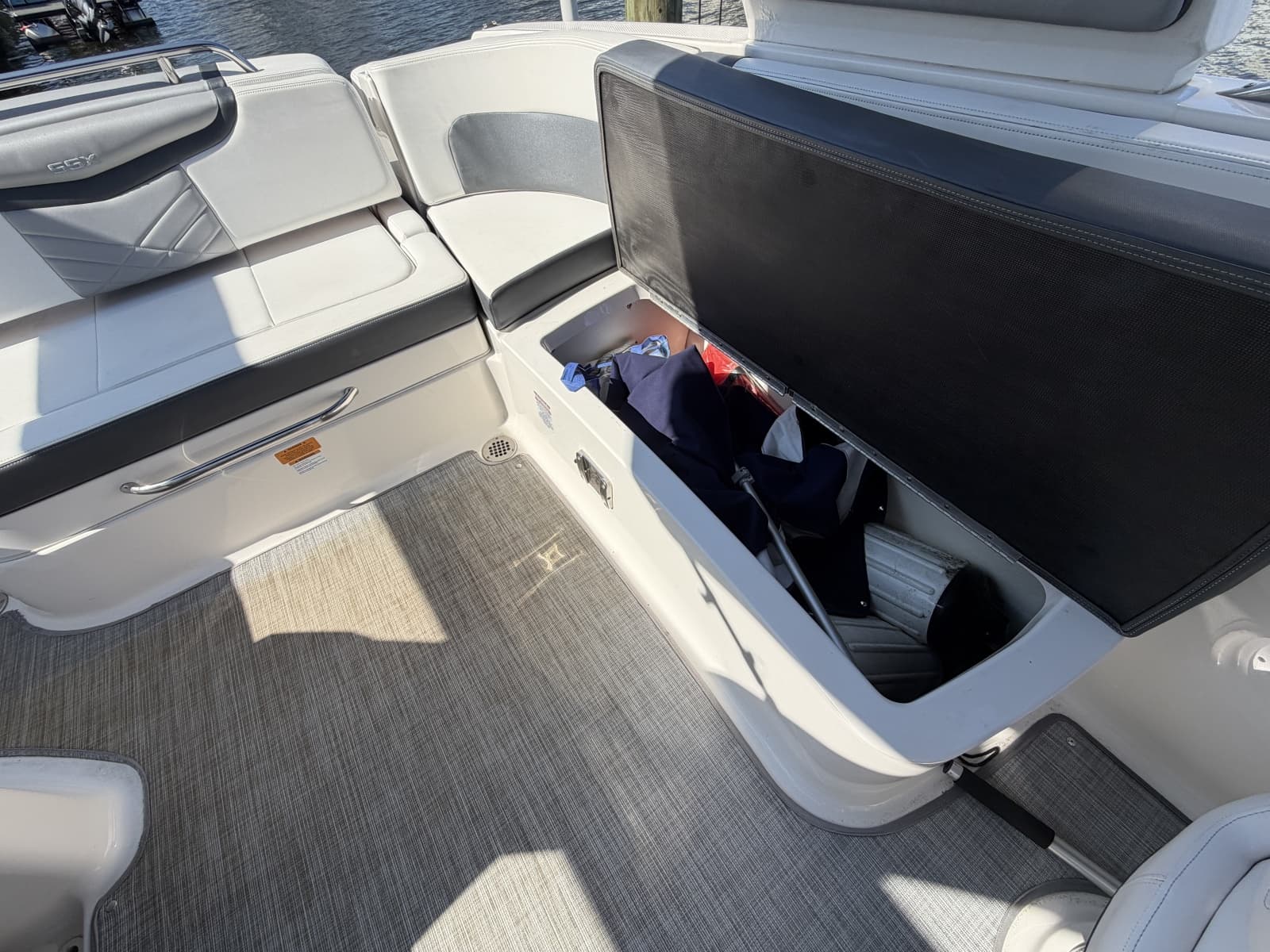 2019 Chaparral 277 SSX - Photo 16