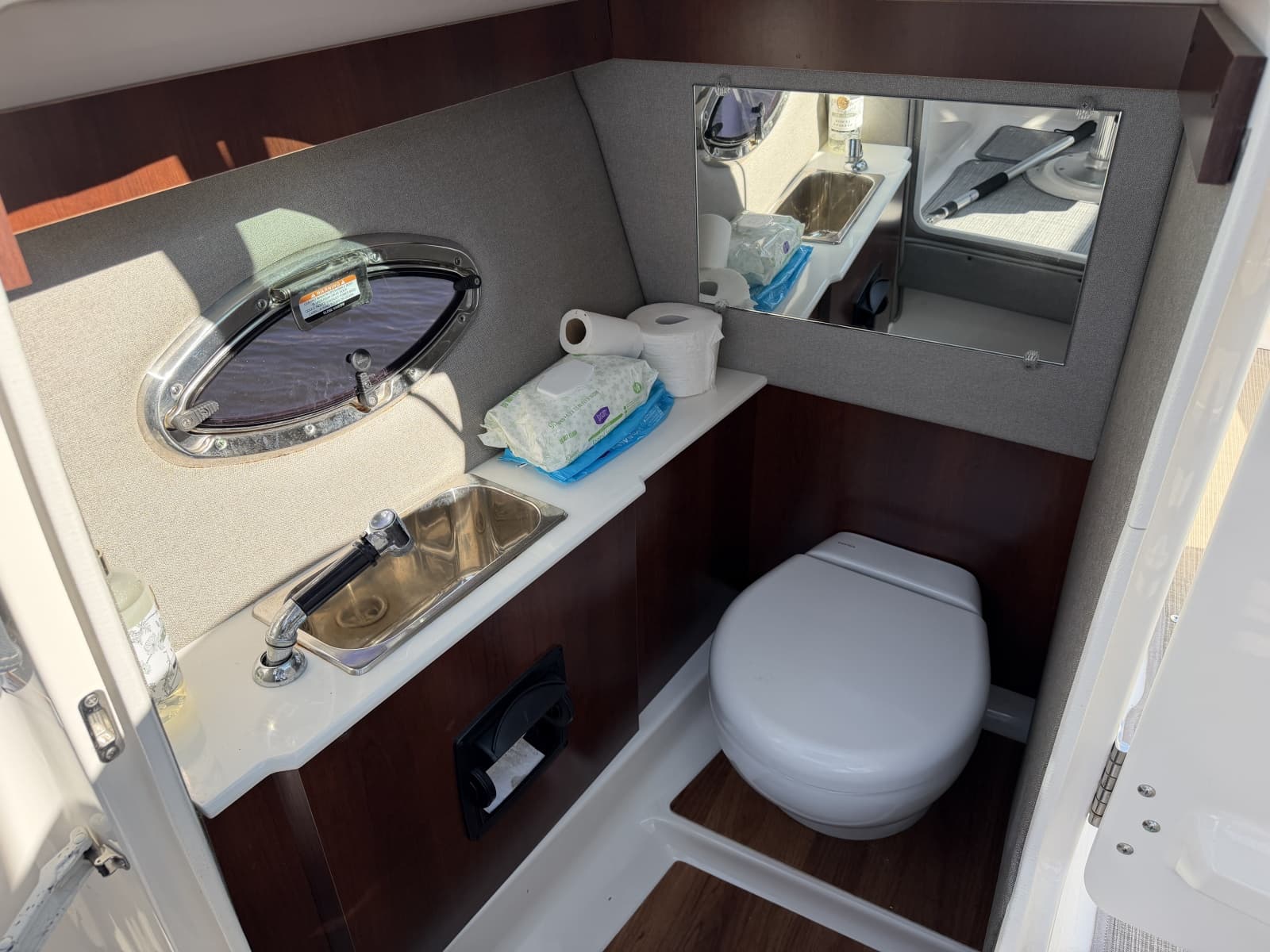 2019 Chaparral 277 SSX - Photo 18