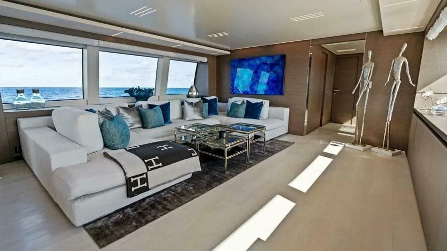 2022 Custom Line Navetta 37 - Photo 9