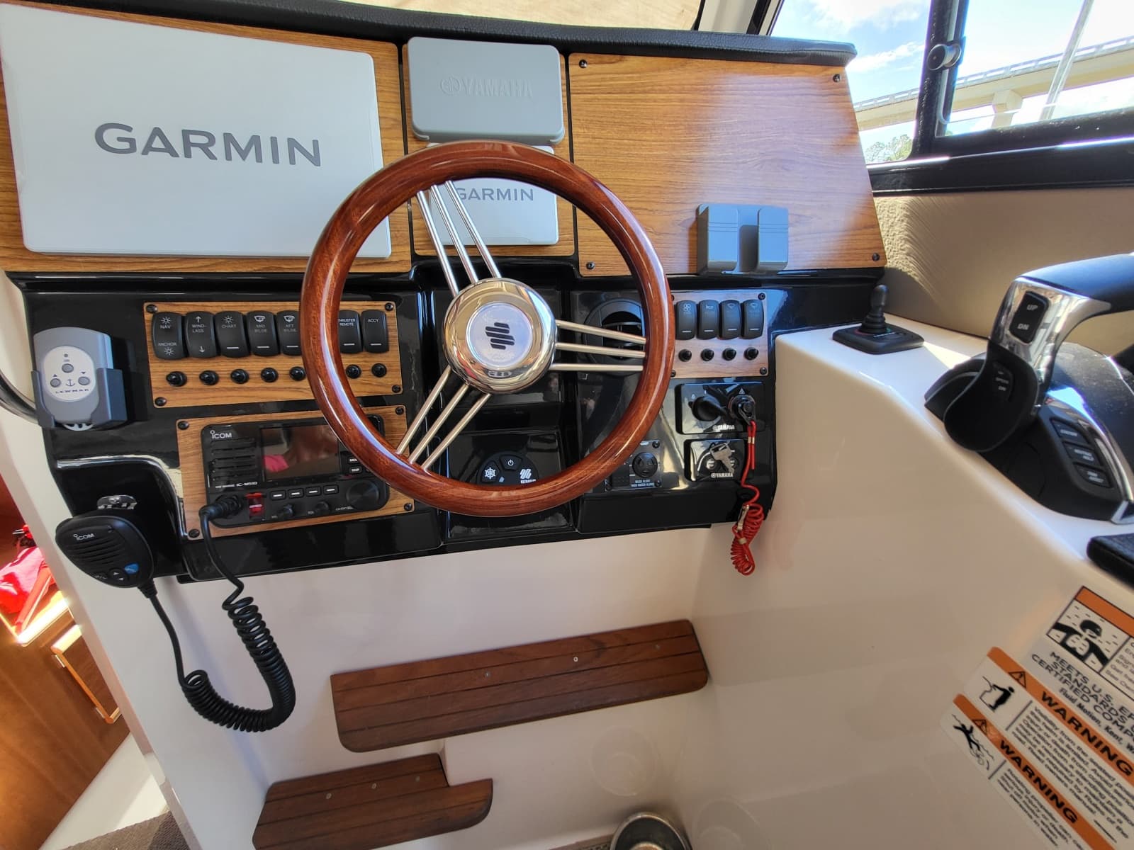 2023 Cutwater C-288 Coupe - Photo 13