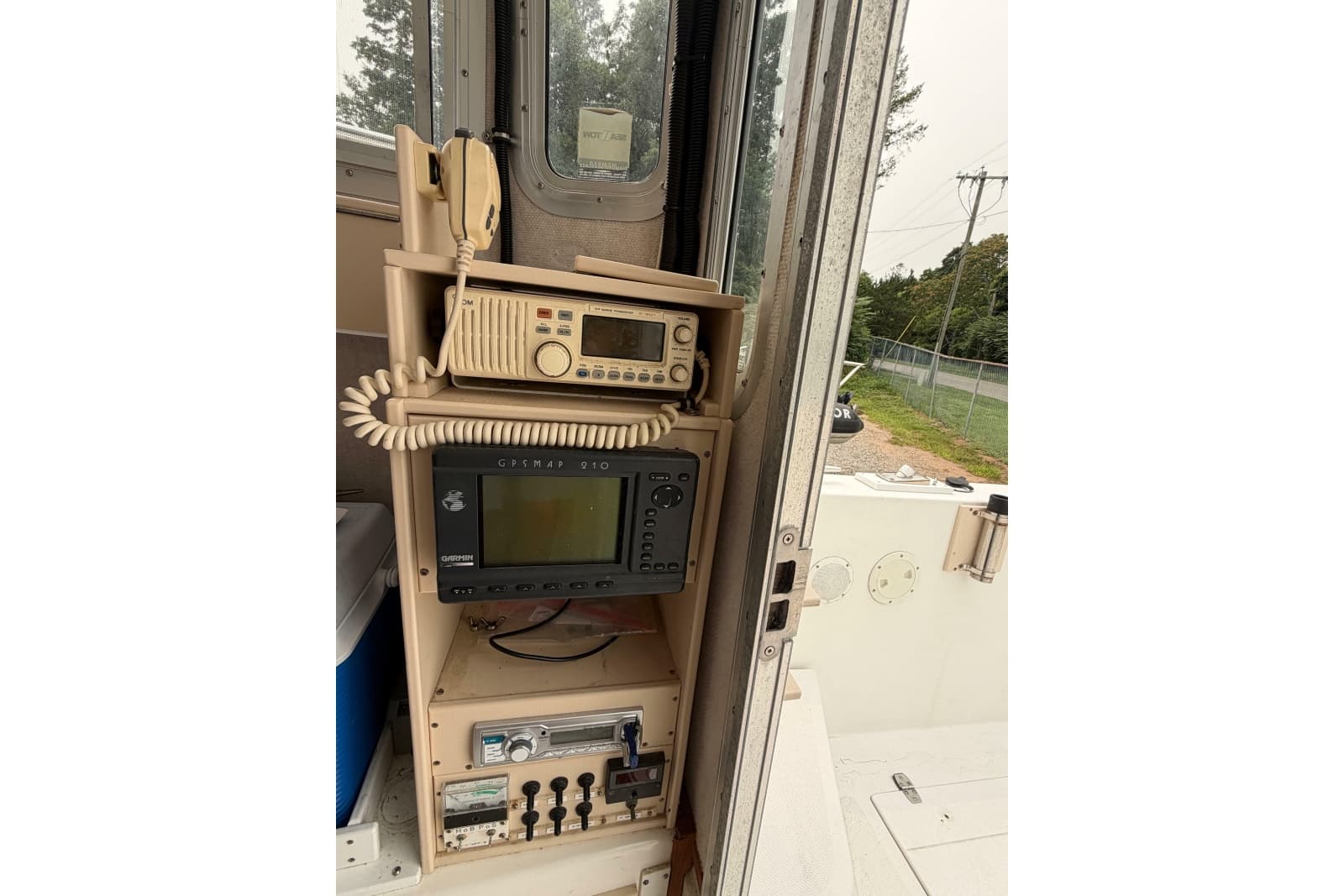 2004 Osprey Pilothouse Expedition 26 - Photo 19