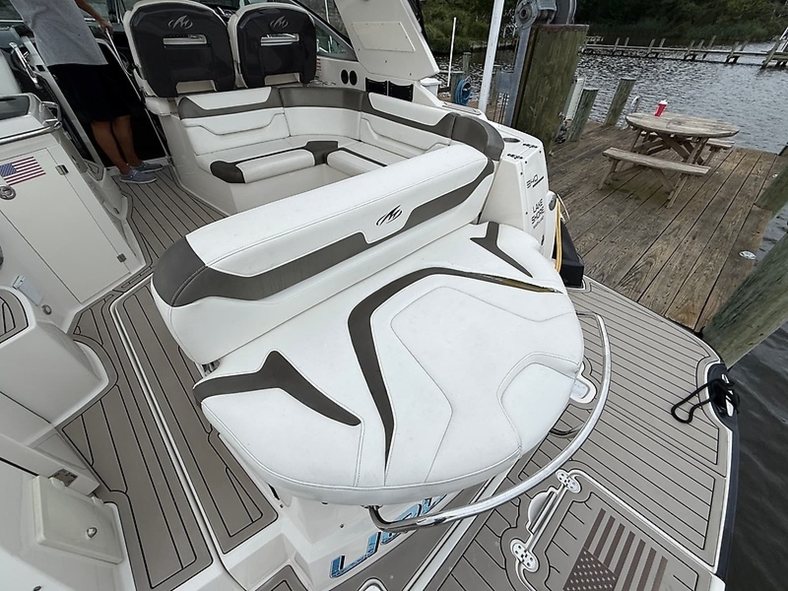 2013 Monterey 340 Sport Yacht - Photo 12