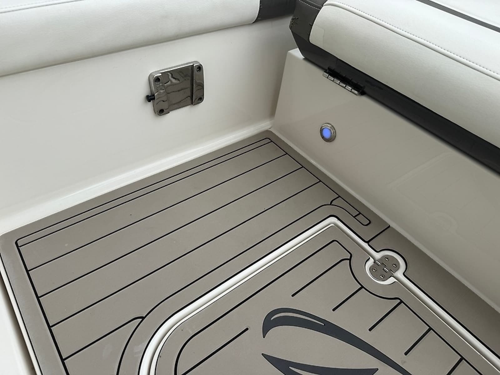 2013 Monterey 340 Sport Yacht - Photo 60