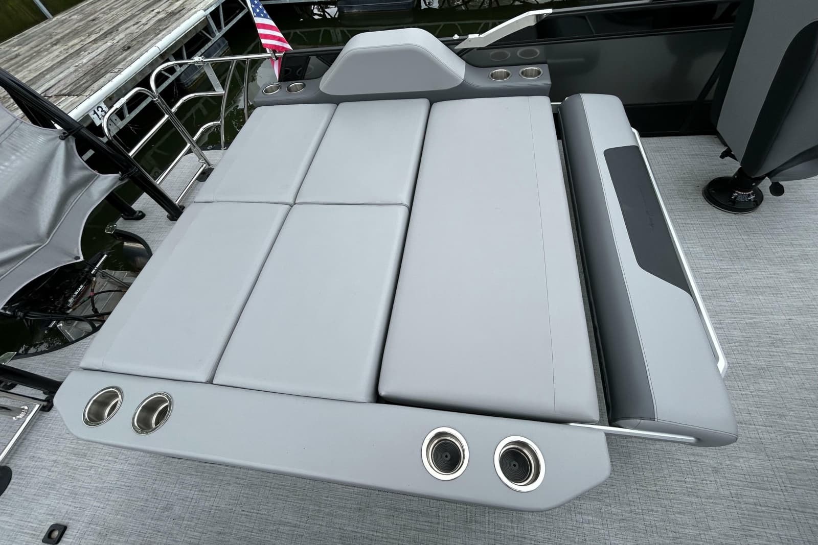 2025 South Bay 525 Tritoon - Photo 34