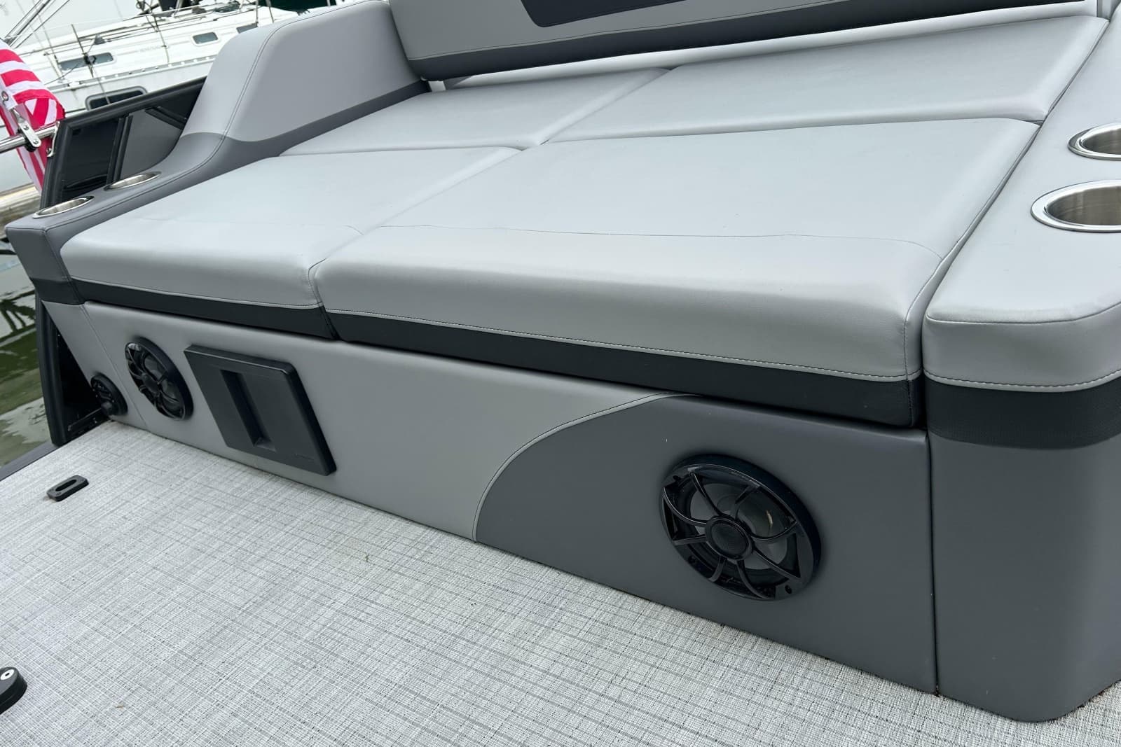 2025 South Bay 525 Tritoon - Photo 35