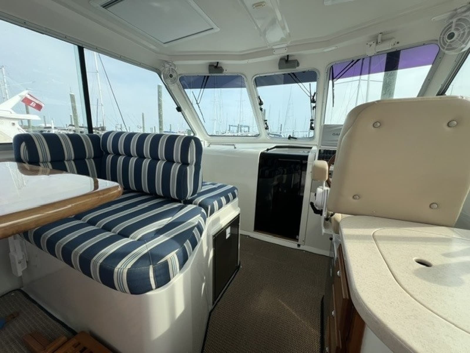2008 Back Cove 33 - Photo 6